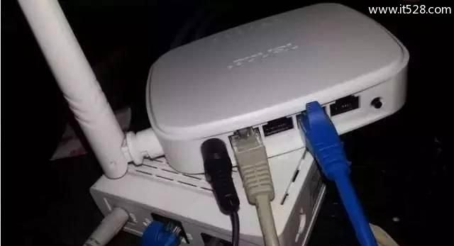 提升路由器Wifi速度的6个方法 影响路由器信号有哪些物品？