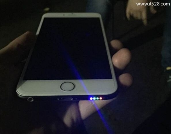 苹果iPhone扬声器口安装个性彩灯图文教程
