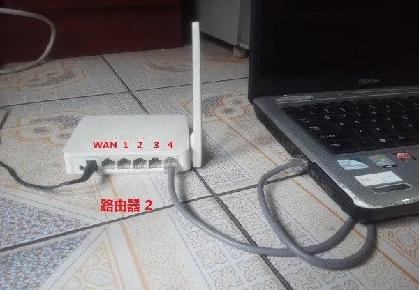 双路由器上网的连接和设置方法